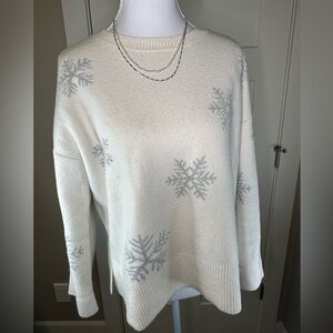 LOFT Cream/Gray Snowflake Sweater Small Silver Metallic‎ Winter Pullover Holiday